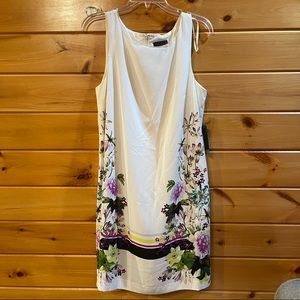 Midi Worthingtion white and floral dress